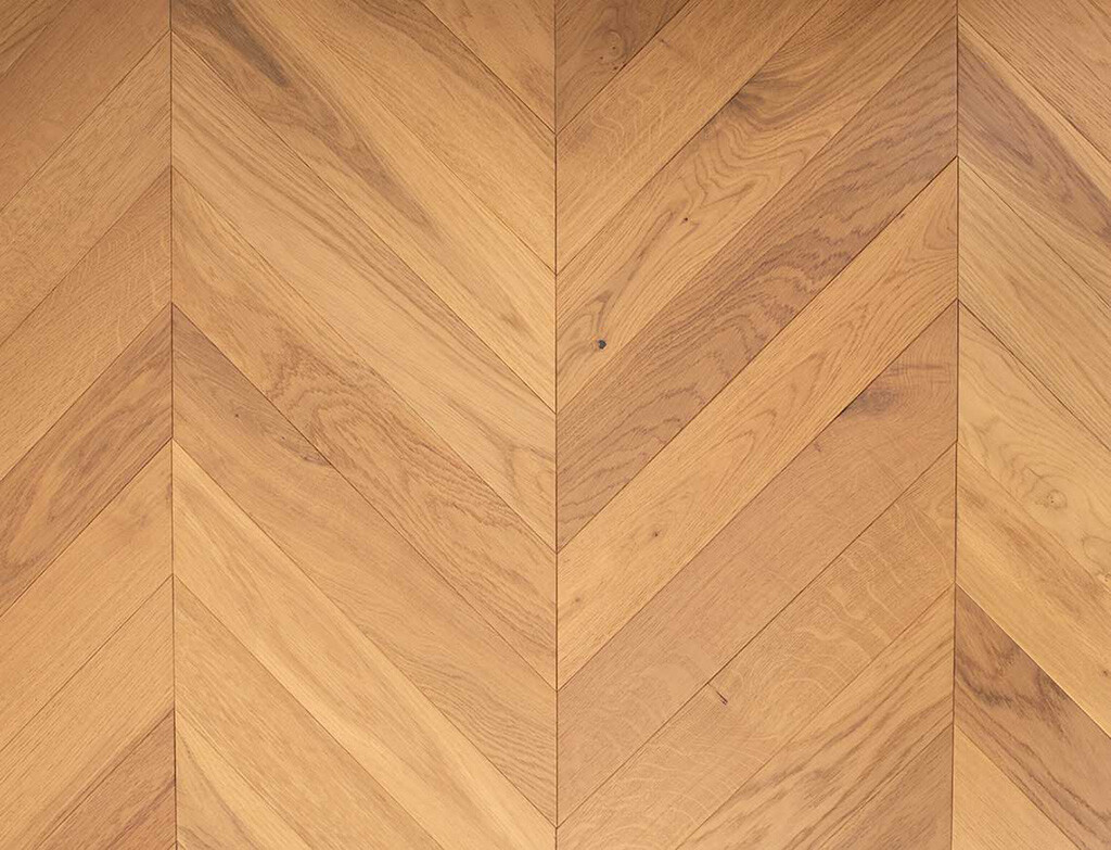 Timbercraft Saddleworth Oak Chevron Parquet Flooring, Brushed & Oiled, 90x510x14 mm