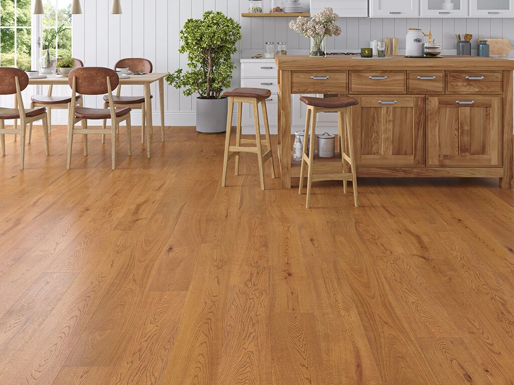 Timberlay Grizedale Oak Engineered Oak Flooring, Golden, Brushed & Lacquered, 190x6x20 mm image