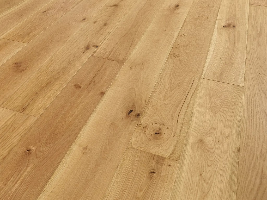 Evolve Engineered Oak Flooring, Brushed & Oiled, Rustic, 190x6x20 mm