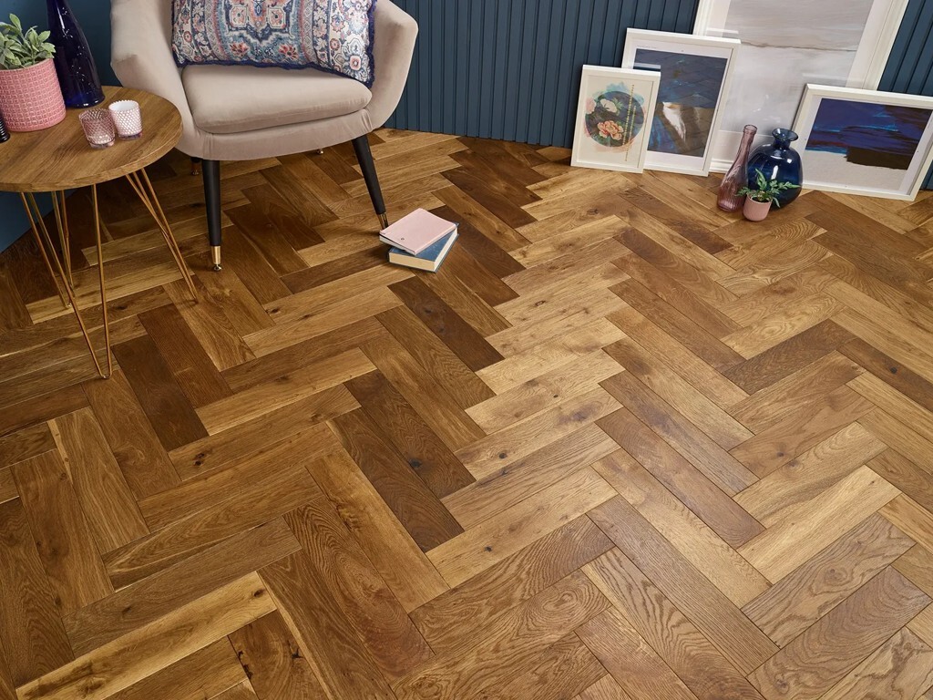 Evolve Herringbone Engineered Oak Parquet Flooring, Smoked, Brushed & Oiled, 90x4x400 mm