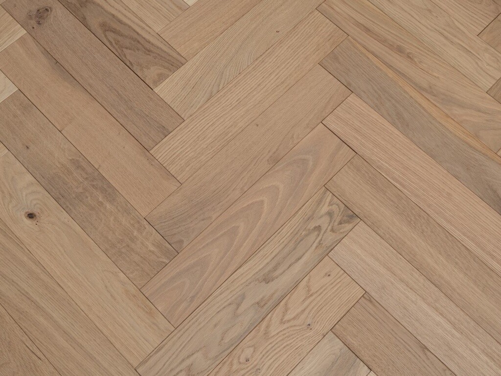 Timbercraft Herringbone Engineered Oak Parquet Flooring, Invisible, Lacquered, 90x450x14 Mm