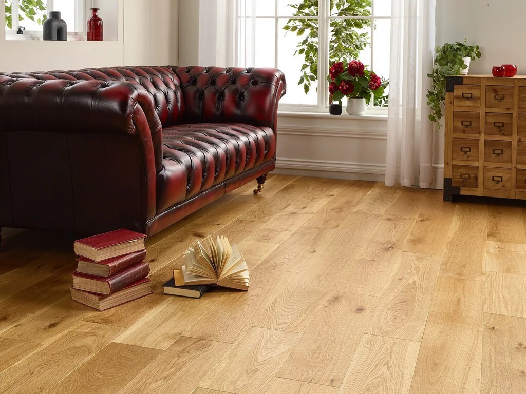 Evolve Engineered Oak Flooring, Brushed & Matt Lacquered, 190x3x14 mm